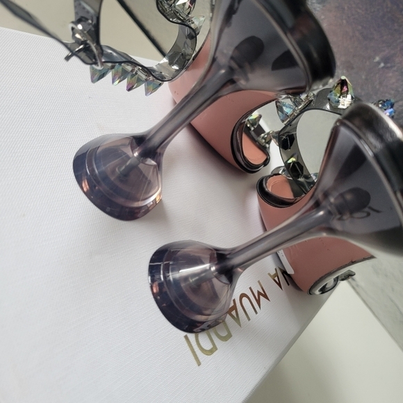Amina Muaddi Julia Glass Crystal-Spike Clear Sandals Size 9B Dark Grey - Picture 6 of 13